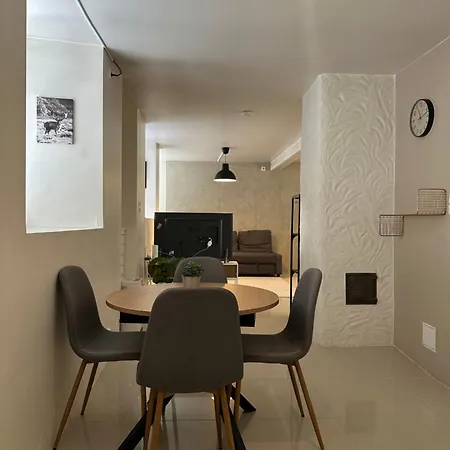 Charming Near Bryggen Apartment *